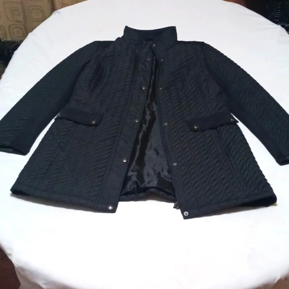 Weatherproof Quilted Black Jacket - Picture 10 of 10